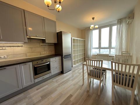 квартира за адресою Академіка Глушкова просп., 9-Г