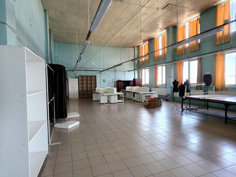 комерційна за адресою Романа Шухевича вул. (Курчатова), 6