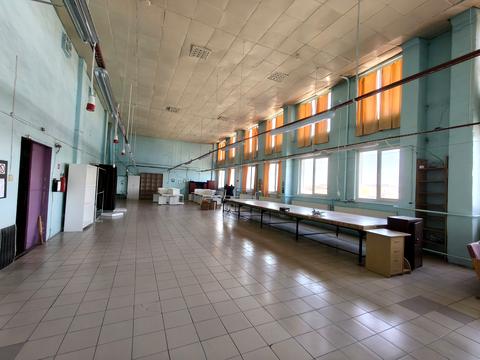 комерційна за адресою Романа Шухевича вул. (Курчатова), 6