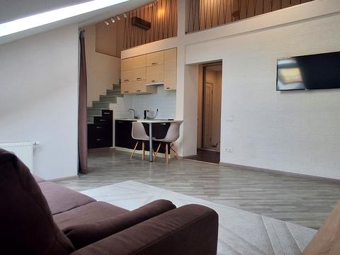 квартира за адресою Регенераторна вул., 4 к1