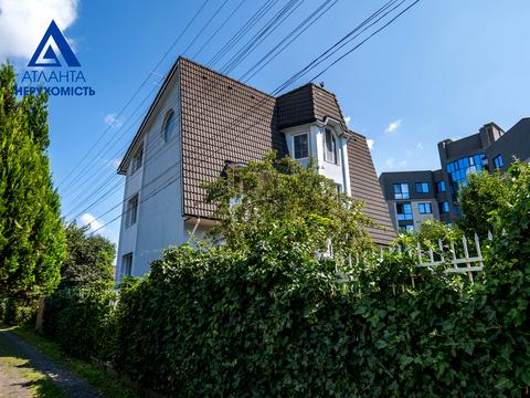 дом по адресу Луцк, Лобачевського вул., 2