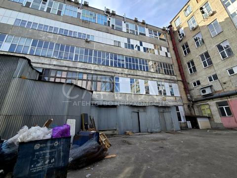 комерційна за адресою Івана Дзюби вул. (Сім'ї Сосніних), 3