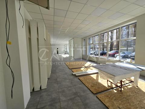 комерційна за адресою Івана Дзюби вул. (Сім'ї Сосніних), 3