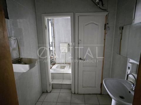 комерційна за адресою Івана Дзюби вул. (Сім'ї Сосніних), 3