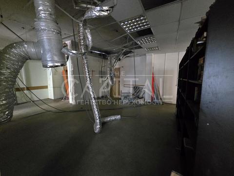 комерційна за адресою Івана Дзюби вул. (Сім'ї Сосніних), 3