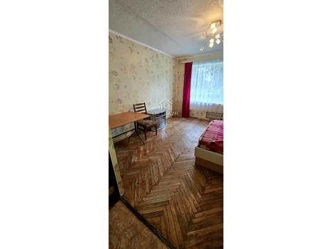 квартира за адресою Олега Адамовського вул. (Камська), 1