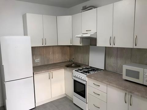 квартира за адресою Олександра Довженка вул., 21а