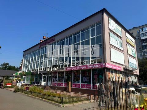 комерційна за адресою Ялтинська вул., 7