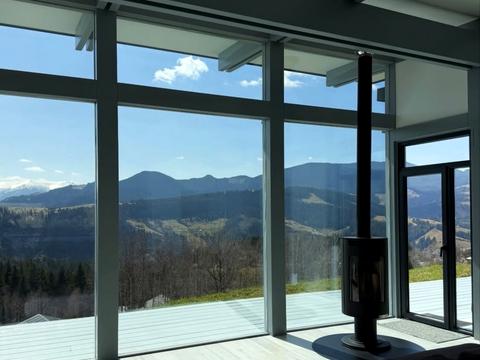 комерційна за адресою с. Ільці, Довбуша, 3