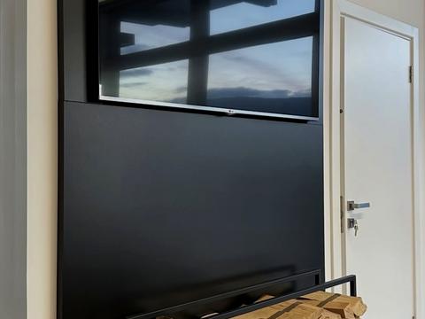 комерційна за адресою с. Ільці, Довбуша, 3