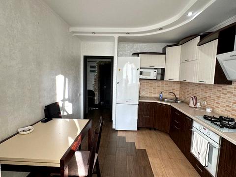 квартира за адресою Володимира Івасюка вул., 19