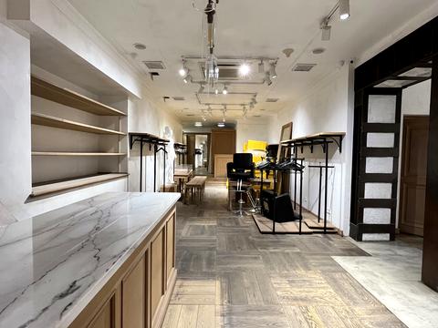 комерційна за адресою Яворницького вул., 6