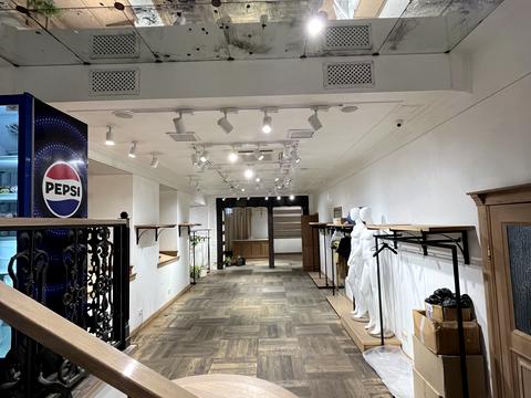 комерційна за адресою Яворницького вул., 6