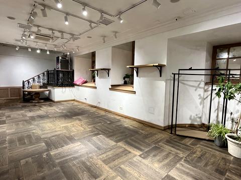 комерційна за адресою Яворницького вул., 6