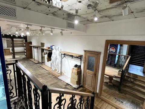 комерційна за адресою Яворницького вул., 6