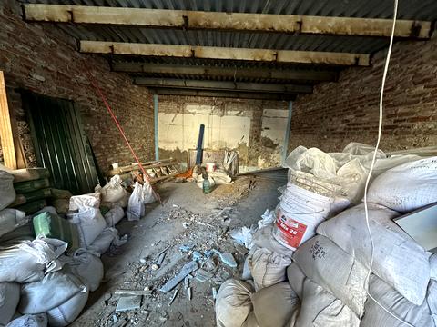 комерційна за адресою Кооперативна вул., 18