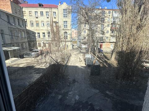 комерційна за адресою Кооперативна вул., 18