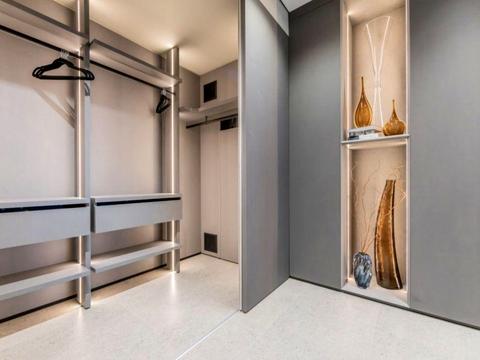 квартира за адресою Андрія Верхогляда вул. (Михайла Драгомирова), 17-Б