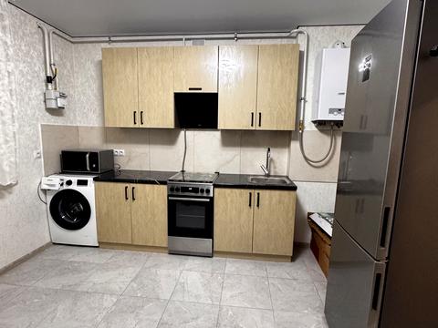 квартира за адресою Олени Теліги вул., 18