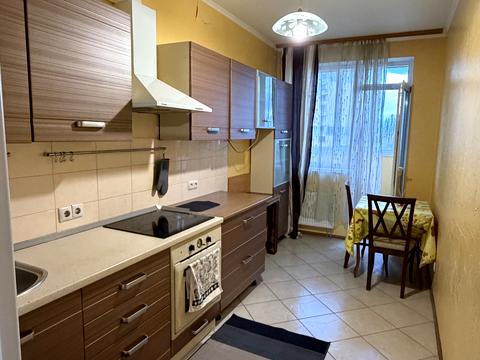 квартира по адресу Натальи Ужвий ул., 12