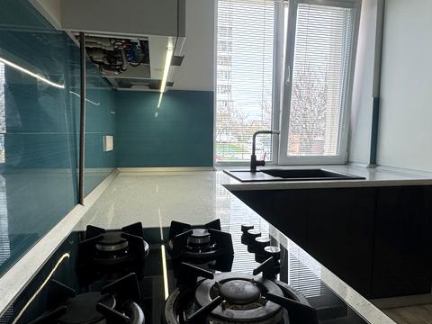 квартира по адресу Анатолия Лабунского ул., 1