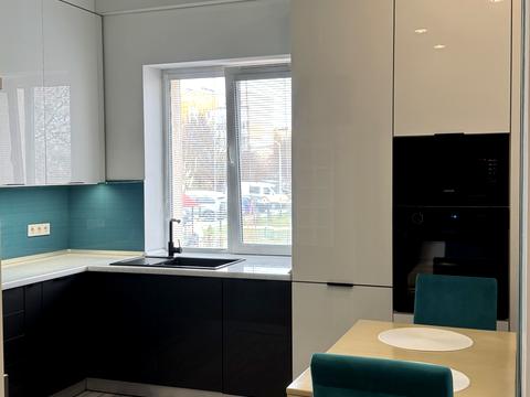 квартира по адресу Анатолия Лабунского ул., 1