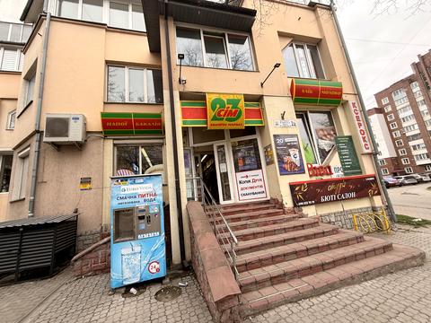 комерційна за адресою Генерала М. Тарнавського вул., 2-А