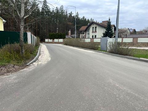 участок по адресу Центральна, 57