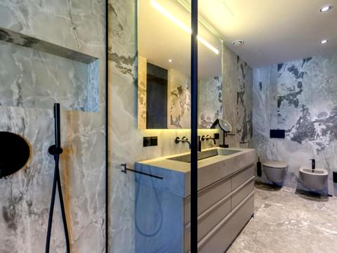 квартира по адресу Calle Dilova ул. (Димитрова), 2-Б