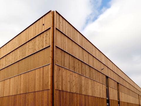 комерційна за адресою Київська вул., 16