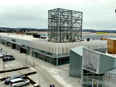 комерційна за адресою Київська вул., 19