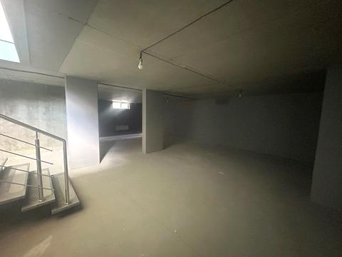 комерційна за адресою Щирецька вул., 36