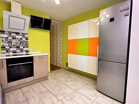 квартира за адресою Романа Шухевича просп. (Генерала Ватутіна), 4-Б