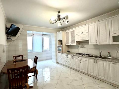 квартира за адресою Івана Рубчака вул., 7