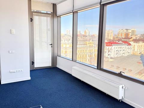 комерційна за адресою Богдана Хмельницького вул., 11