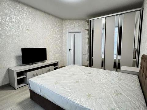 квартира за адресою Гетьмана Івана Мазепи вул. (Топольна), 25-Д