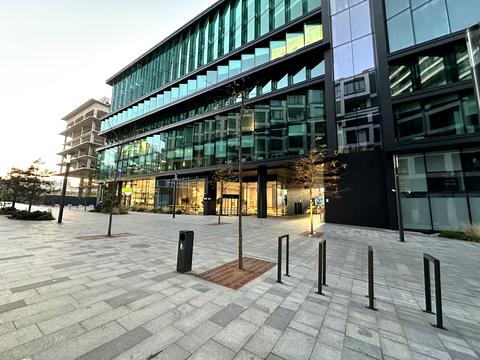 паркомісце за адресою Ґарета Джонса вул. (Сім'ї Хохлових), 12-А