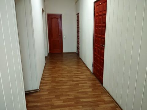 комерційна за адресою Саксаганського вул., 143