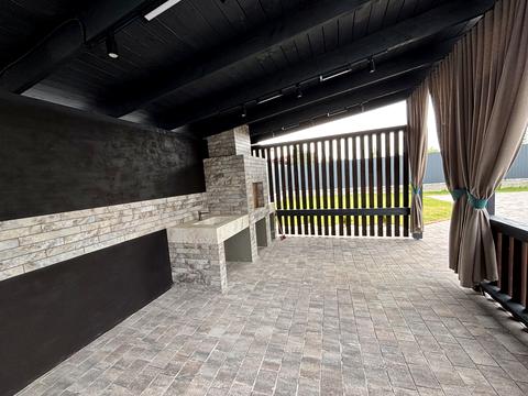 будинок за адресою Дружби, 100