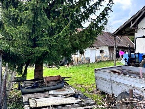 будинок за адресою Унів