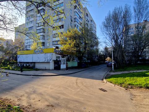 комерційна за адресою Казанська вул., 18