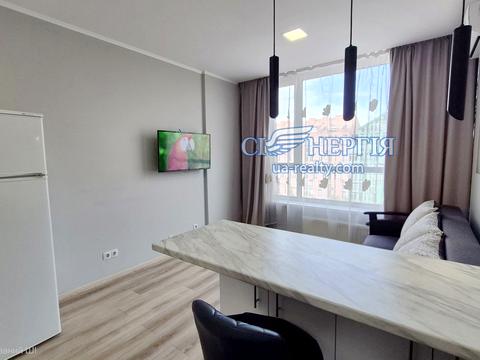 квартира за адресою Соборності просп. (Возз'єднання), 17 к2