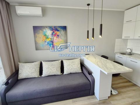 квартира за адресою Соборності просп. (Возз'єднання), 17 к2