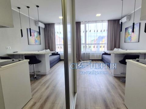 квартира за адресою Соборності просп. (Возз'єднання), 17 к2