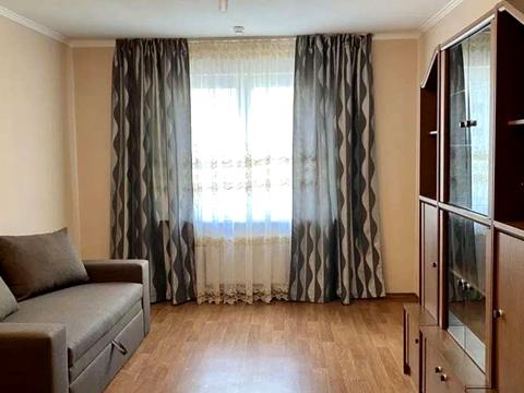 квартира за адресою Софії Русової вул., 7