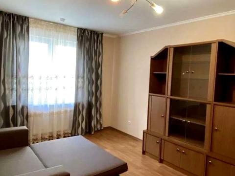 квартира за адресою Софії Русової вул., 7