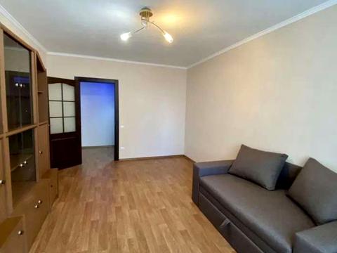 квартира за адресою Софії Русової вул., 7