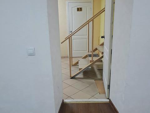 комерційна за адресою Предславинська вул., 34Б