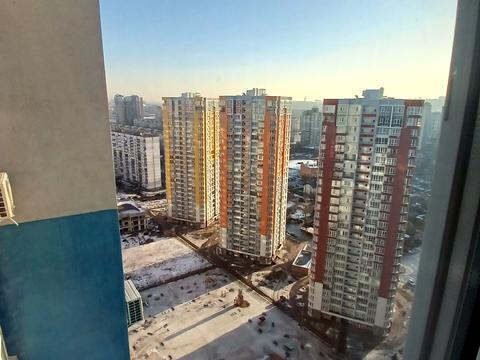 комерційна за адресою Каховська вул., 62-А