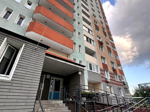 квартира за адресою Софії Русової вул., 5